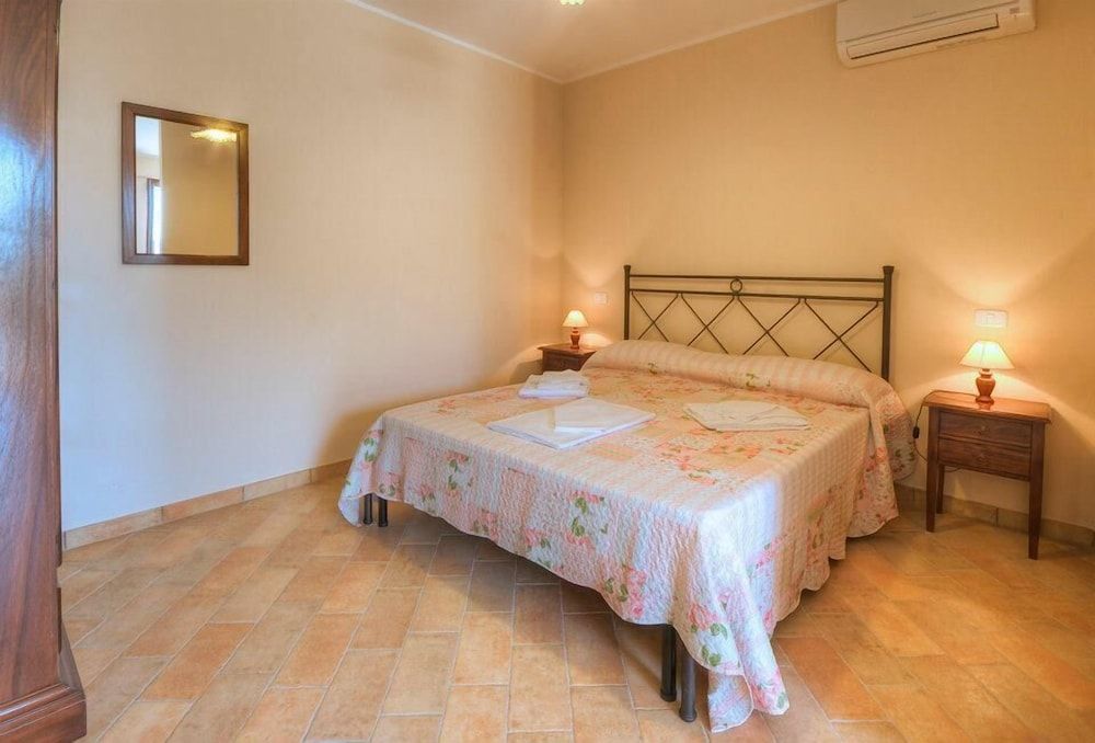 Residence Casale Torrenova al Conero 3