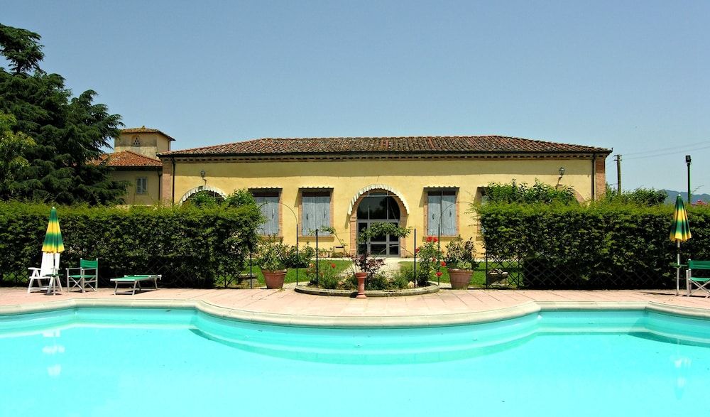 Villa Senni -1 estrellas en Scarperia
