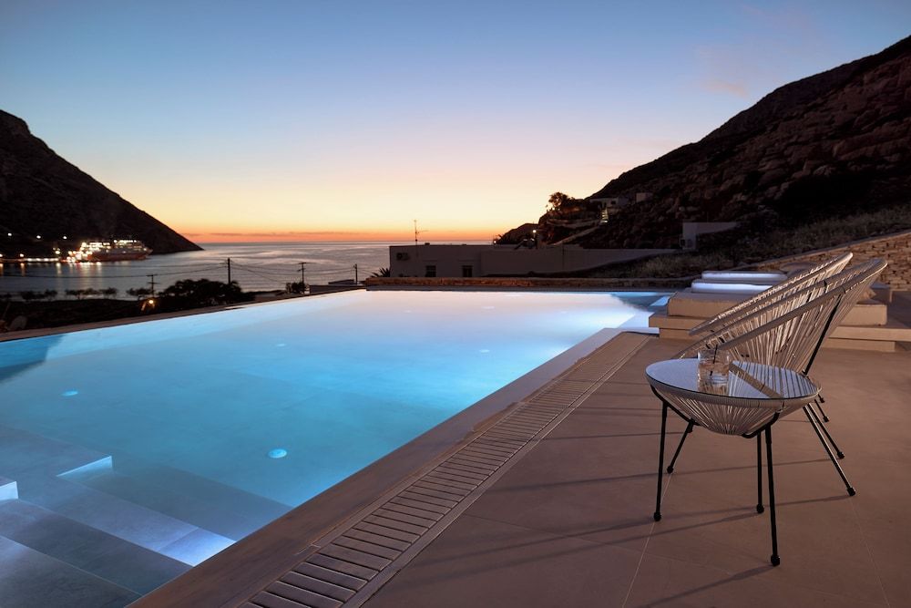 Arcos Suites Sifnos -1 estrellas en Kamarai