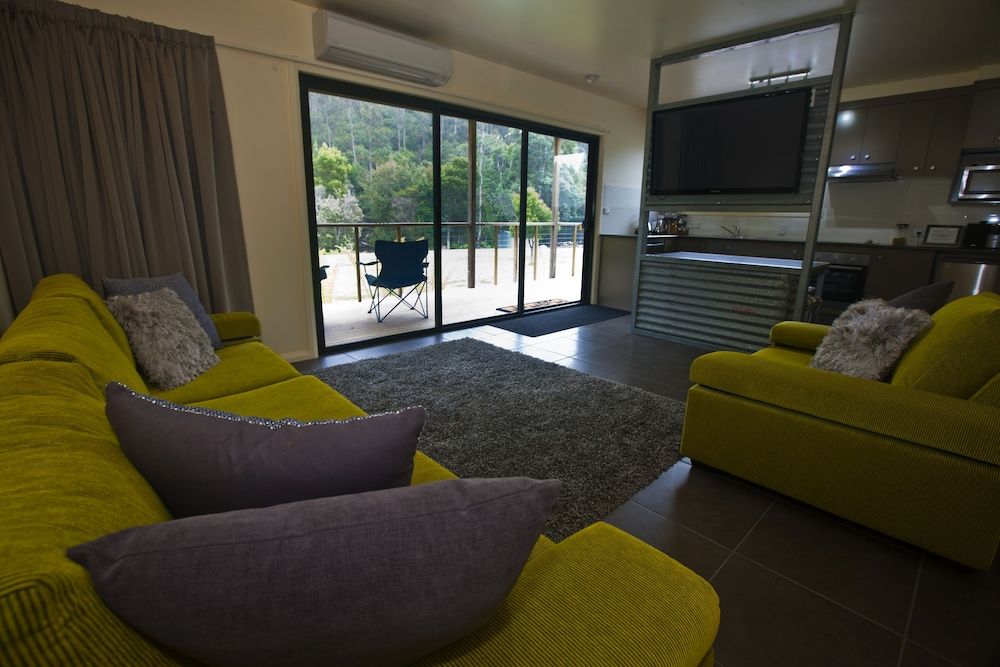 Tyenna River Cottage 3