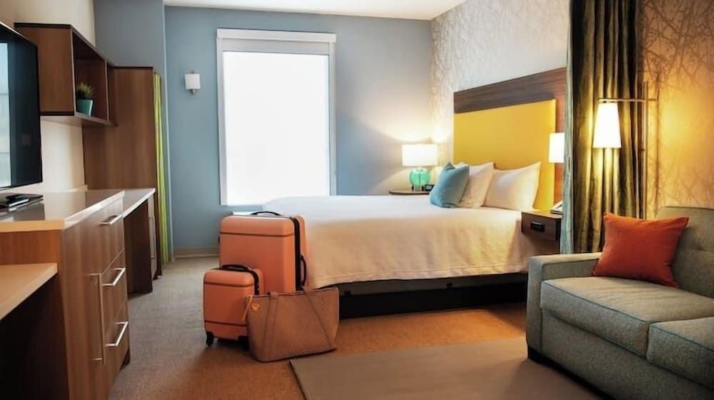 Home2 Suites By Hilton Stevens Point 3