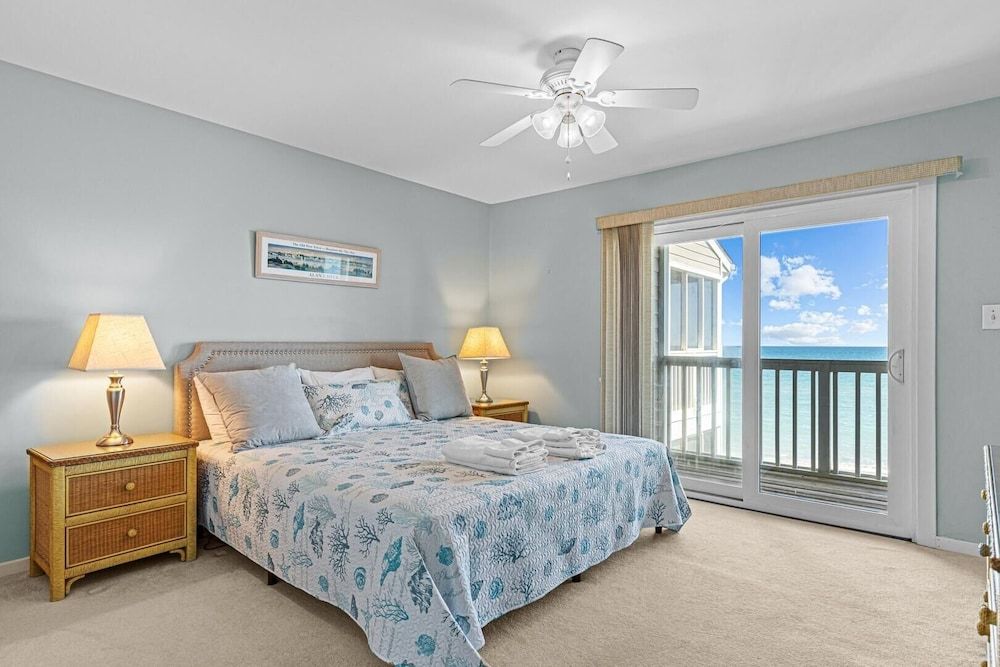 Breakers C32 2 Bedroom Condo by RedAwning 2