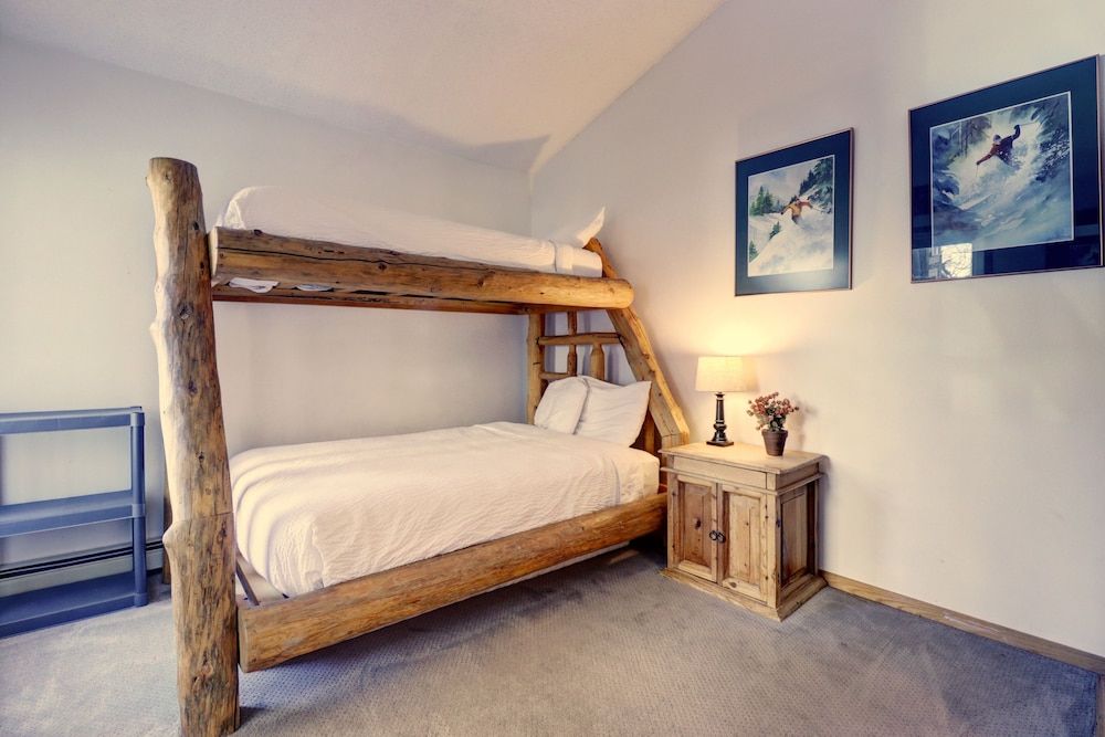 Cc301 Cross Creek 2br 2ba 2 Bedroom Condo by RedAwning 2