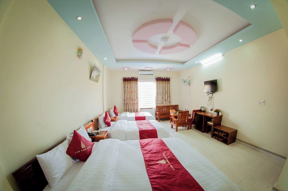 Lam Tung Hotel Ha Giang - by Bay Luxury 1 estrellas en Dồng Văn