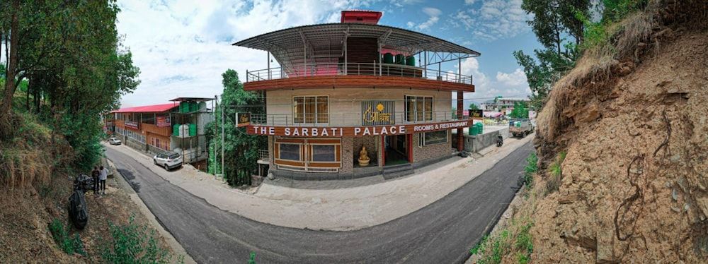 The Sarbati Palace 3 estrellas en Kanatal