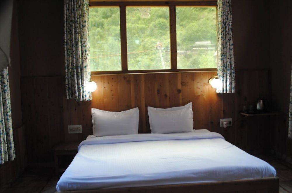 Virman Hillside Resort 3 estrellas en Gushaini