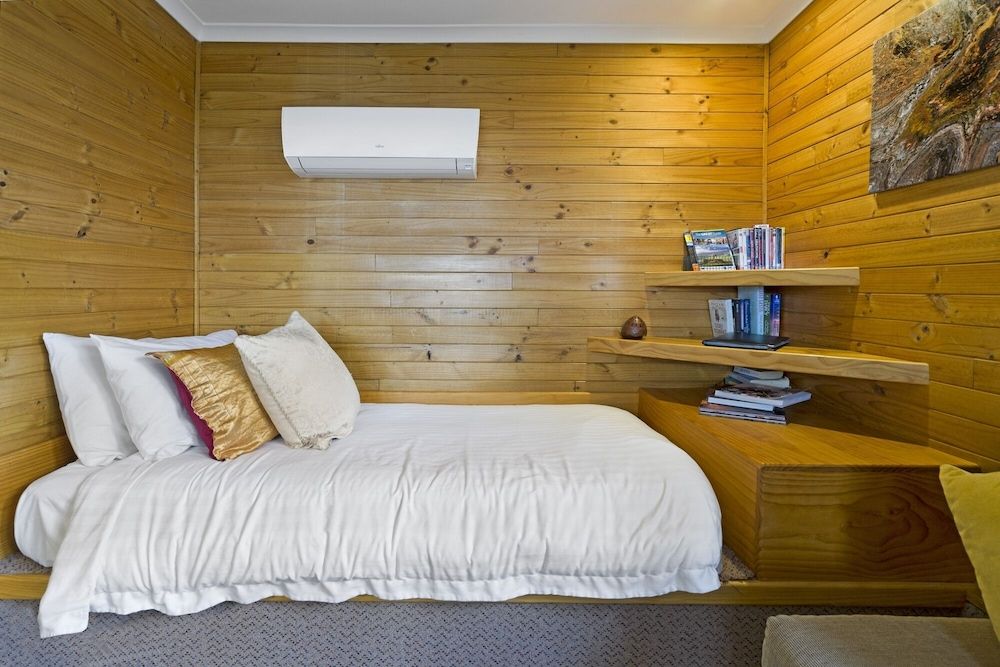 Mole Creek Cabins 2