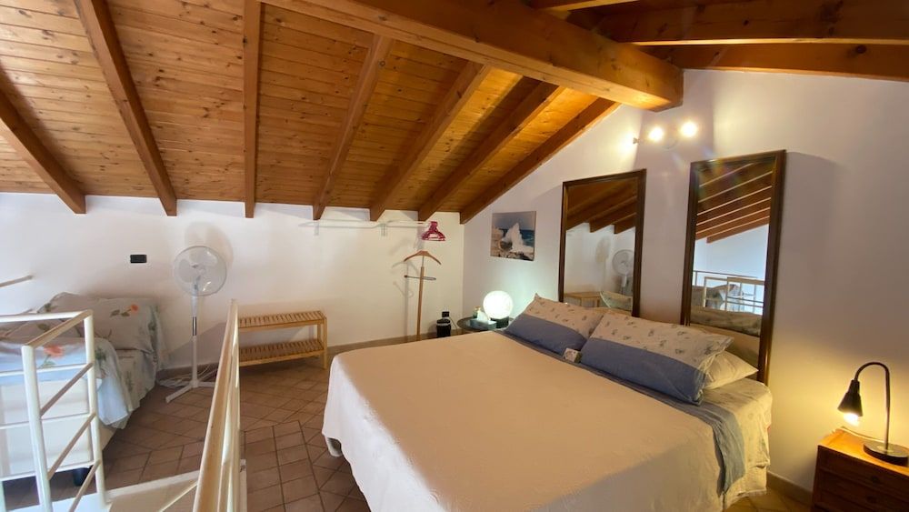 Welcomely - Celi Blu Apartments 3
