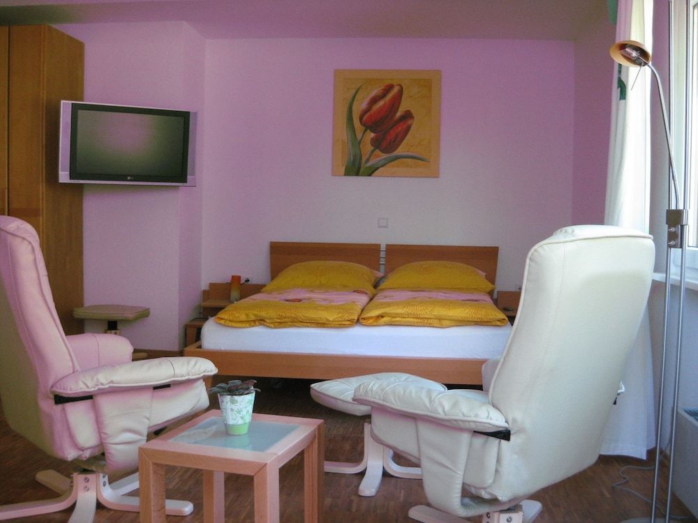 Ferienwohnung Schwahn -1 estrelas em Kleinschönach