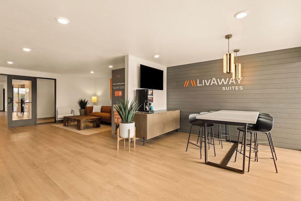 LivAway Suites Nashville- Smyrna 3
