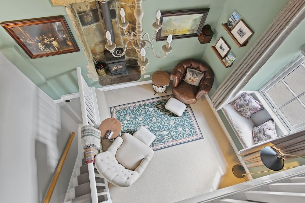 Host Stay Foxglove Cottage 3