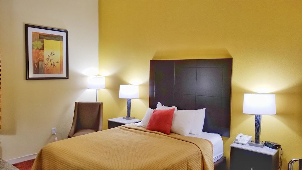 Days Inn by Wyndham Donegal 3