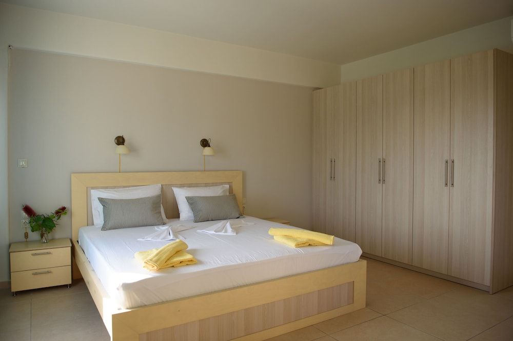 Villa Xenophon 2