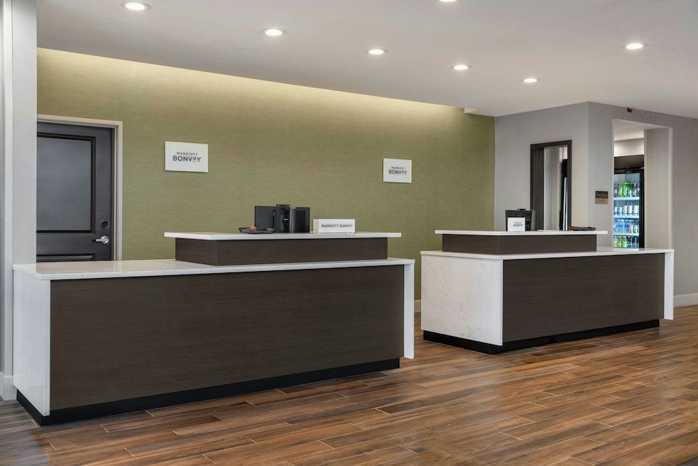 Residence Inn By Marriott Detroit Dearborn 2