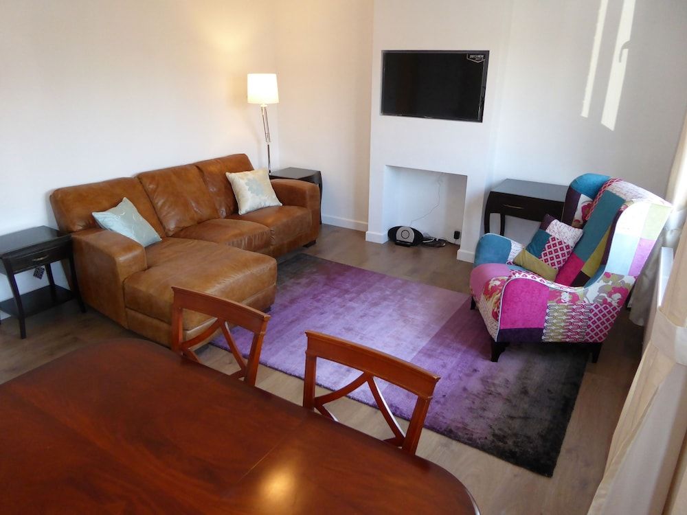 Sunninghill Apartment -1 estrellas en Sunninghill