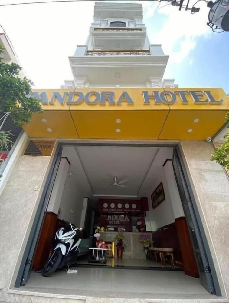 Pandora Hotel CT by Bay Luxury 1 estrellas en Bình Thủy