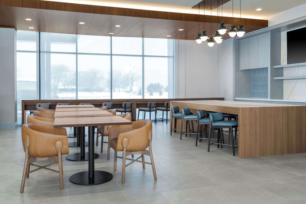 Homewood Suites Holland 2