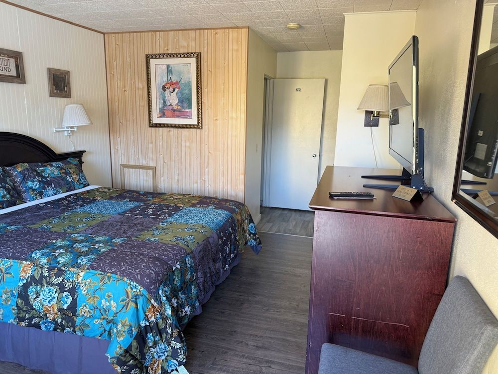 Down Towner Inn 2