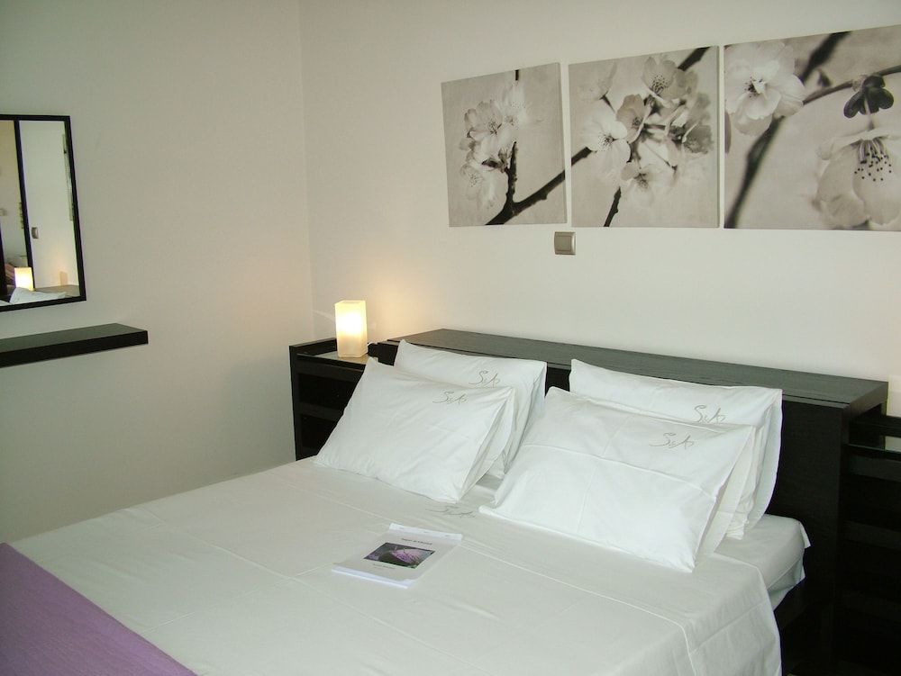 Sugar and Almond - Luxury Apartments 2