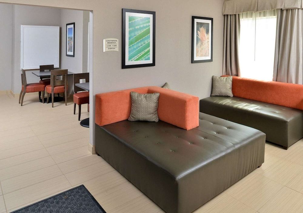 Scottish Inns & Suites 2