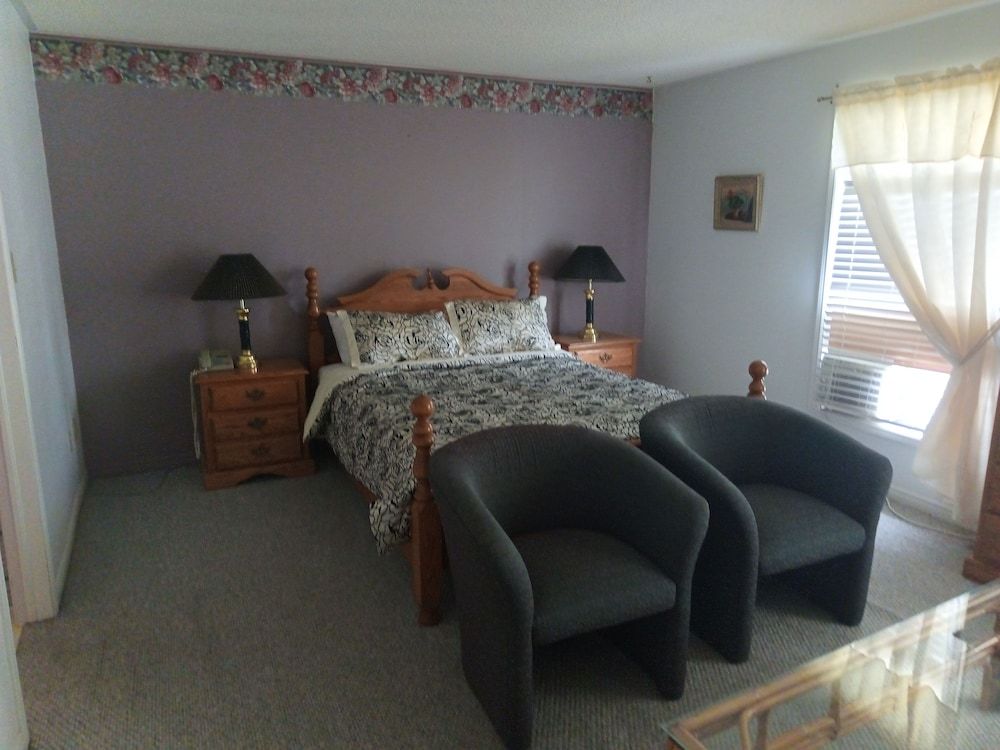 Princess Motel 2