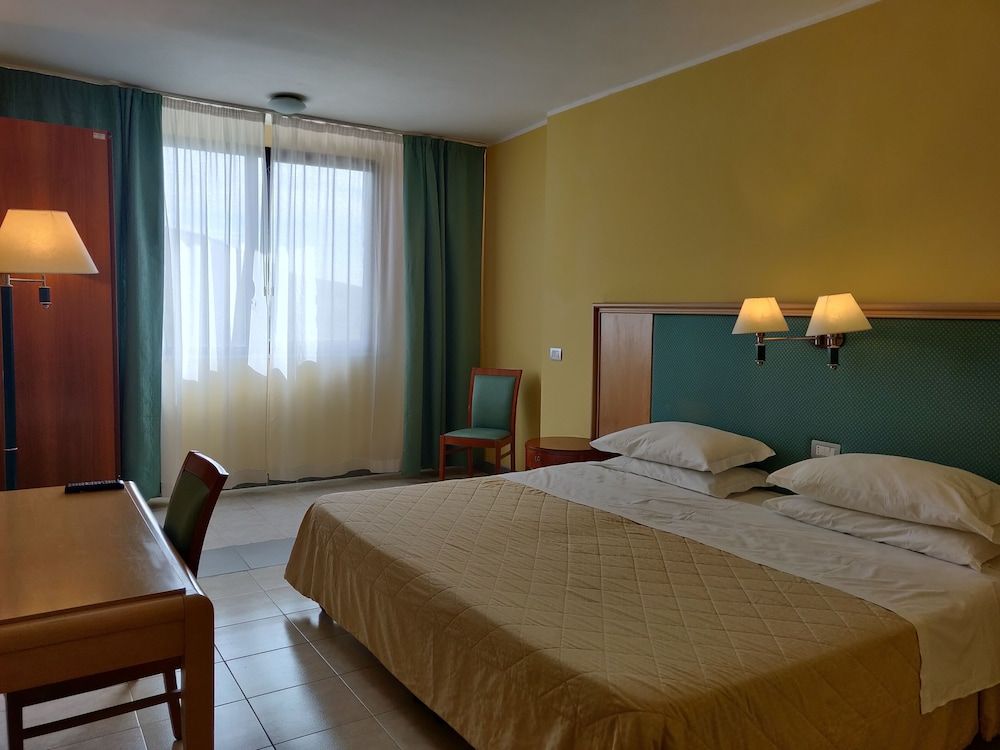 Albergo Conte Max 3 estrellas en Capracotta