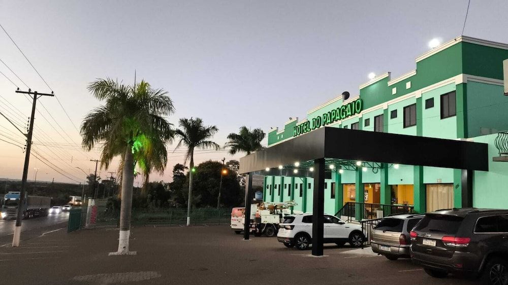 PAPAGAIO HOTEL 3 estrelas em Guaíra
