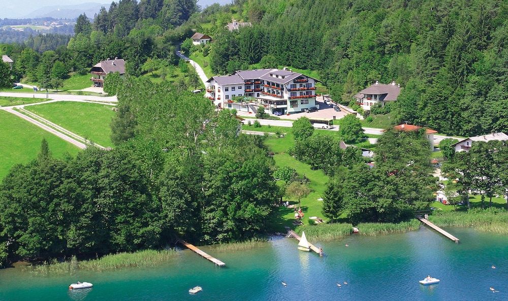 Hotel Ferienwohnungen Gabriel -1 estrellas en Keutschach am See