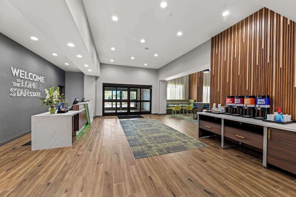 Hampton Inn & Suites Sherman 2
