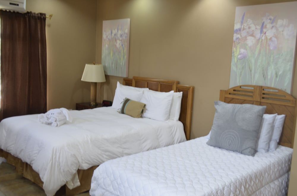 GM Suites Bed & Breakfast 3