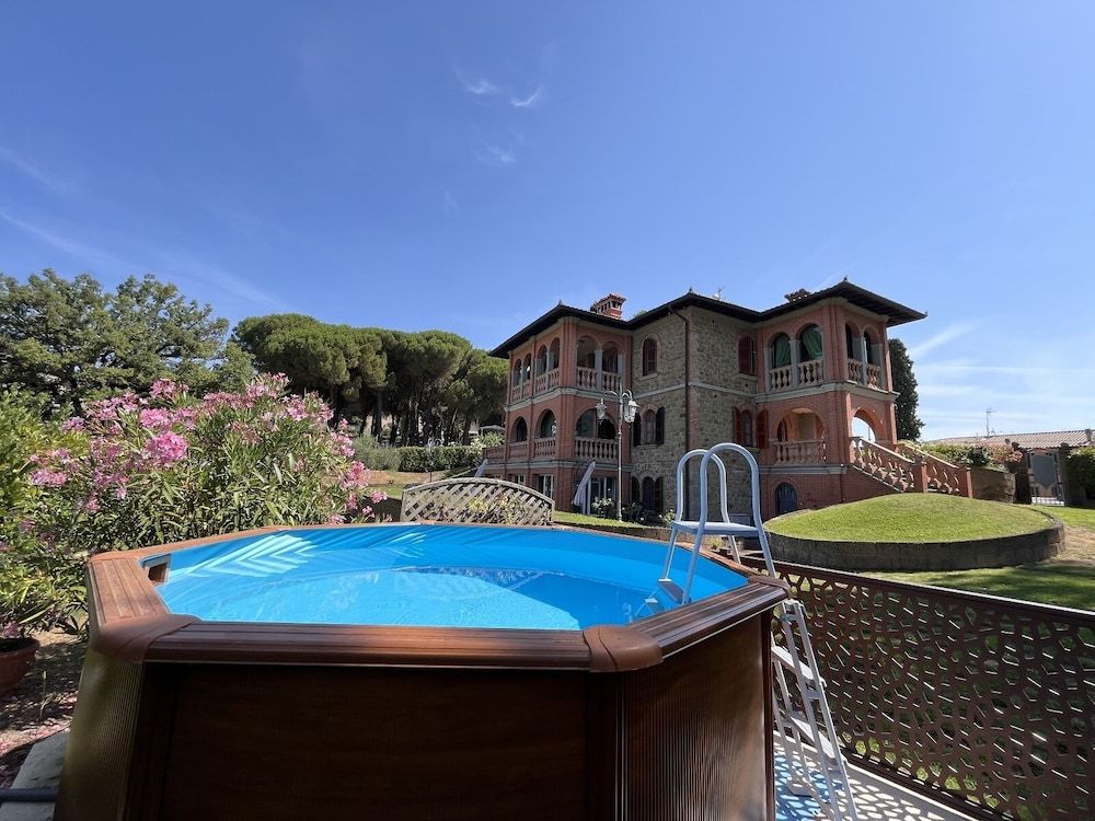 San Bartolomeo LT -1 estrellas en Castel Rigone