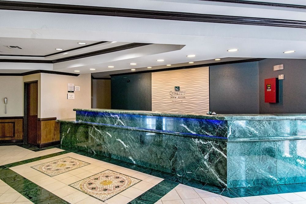 Quality Inn & Suites Robstown 3
