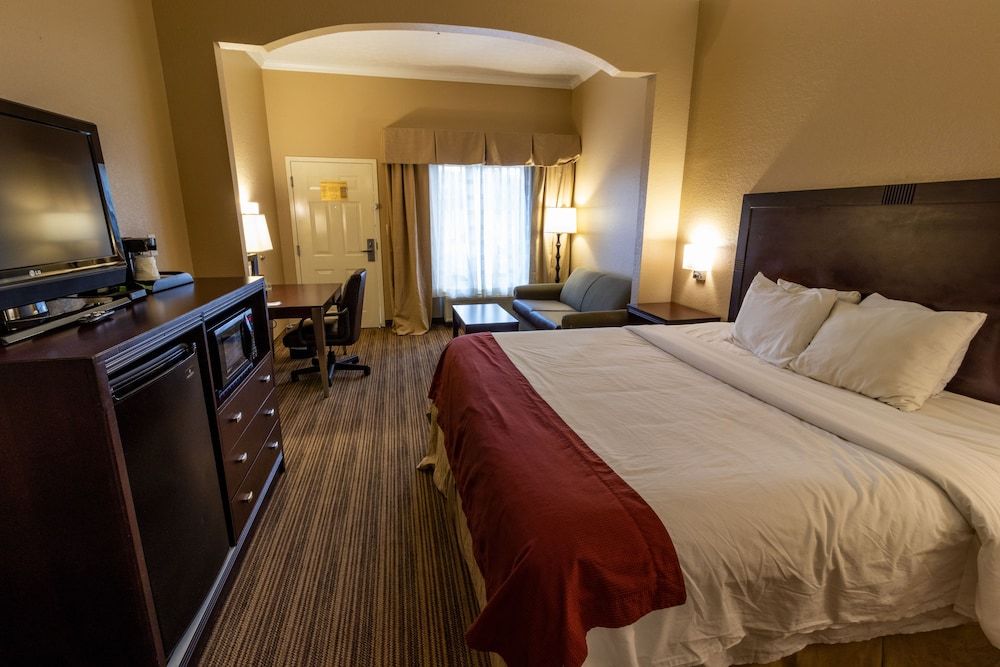 Baymont by Wyndham Crestview 3