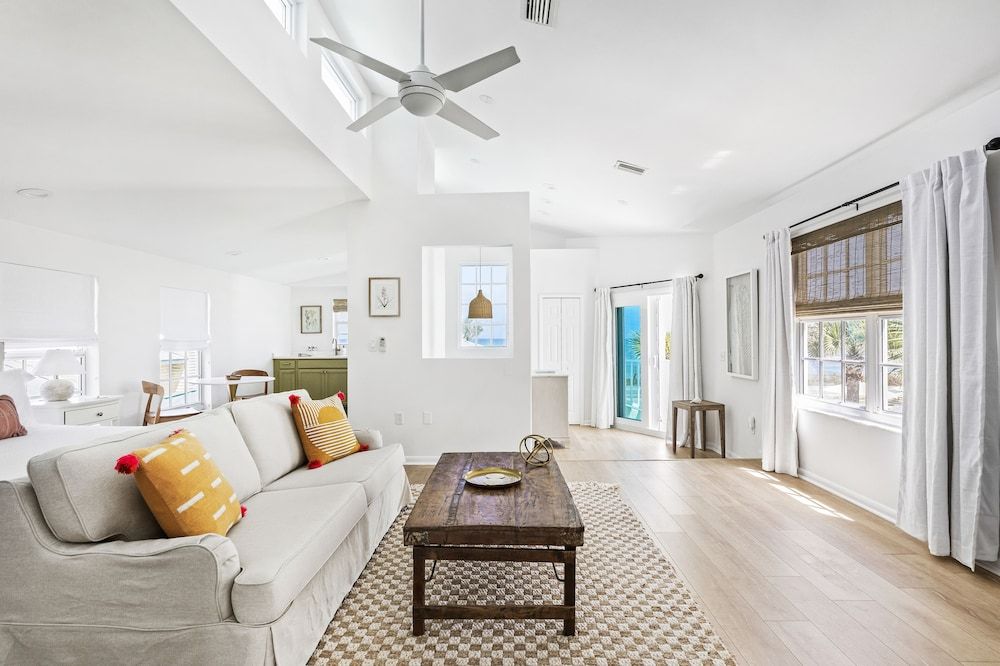 Island Cottage Inn - Adults Only 2