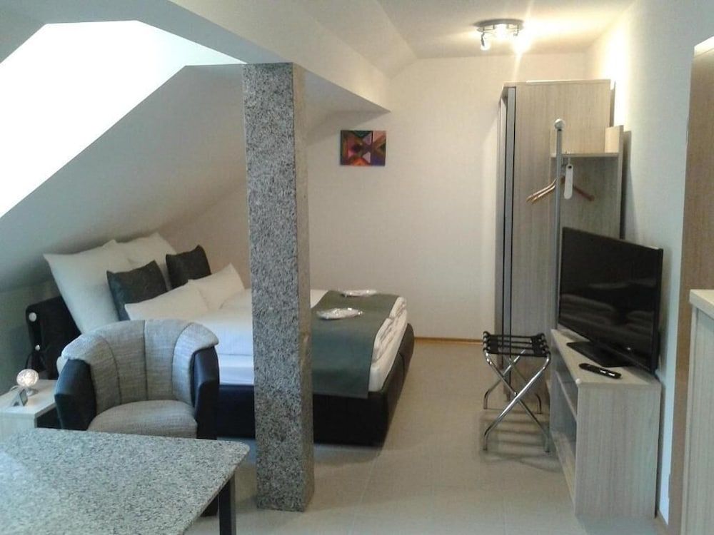 DZT-Schwarzwaldhotel Garni 2