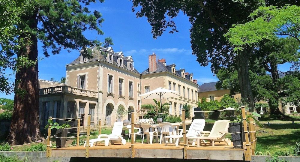 La Grande Maison -1 estrellas en Pas-de-Jeu