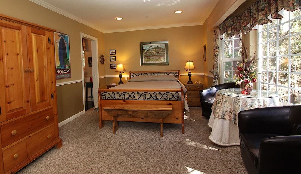 McCaffrey House B&B Inn 2