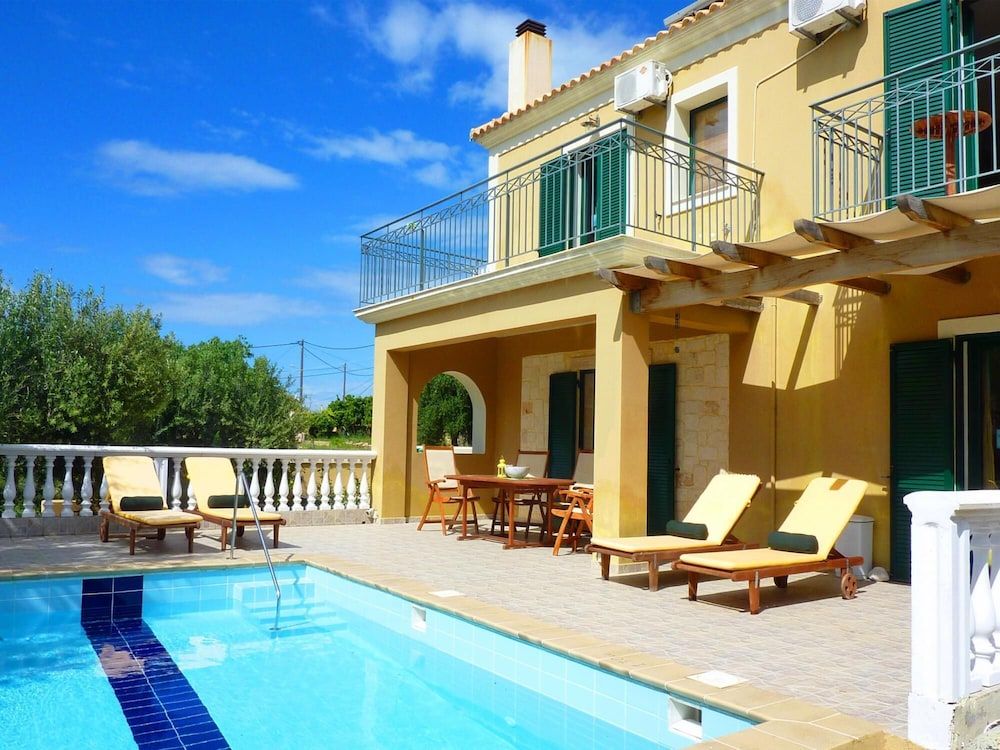Villa Yianna in Karavados 2