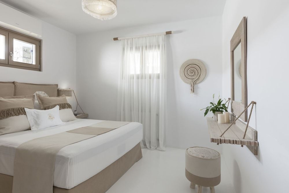 Amalgam Homes Paros 2