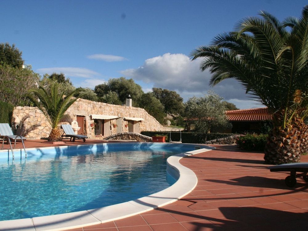 Holiday Home in Telti Near Beach -1 estrellas en Telti