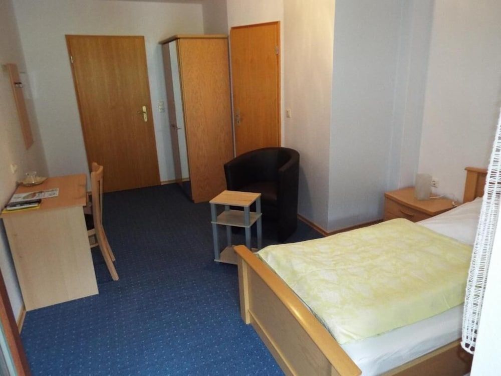 Hotel garni Zum Reinhartswald 2
