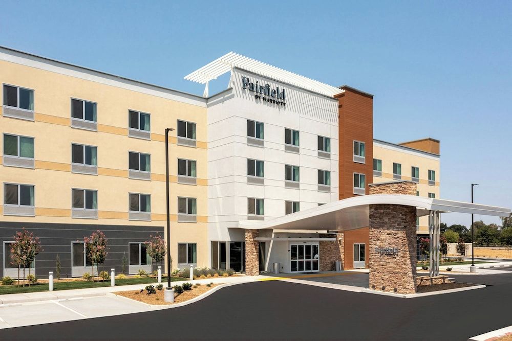 Fairfield Inn & Suites Hanford -1 estrelas em Hanford