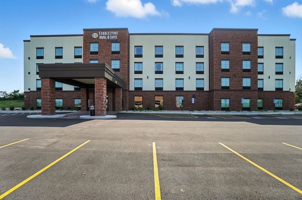 Cobblestone Hotel & Suites-Bellefontaine 3 estrellas en Bellefontaine