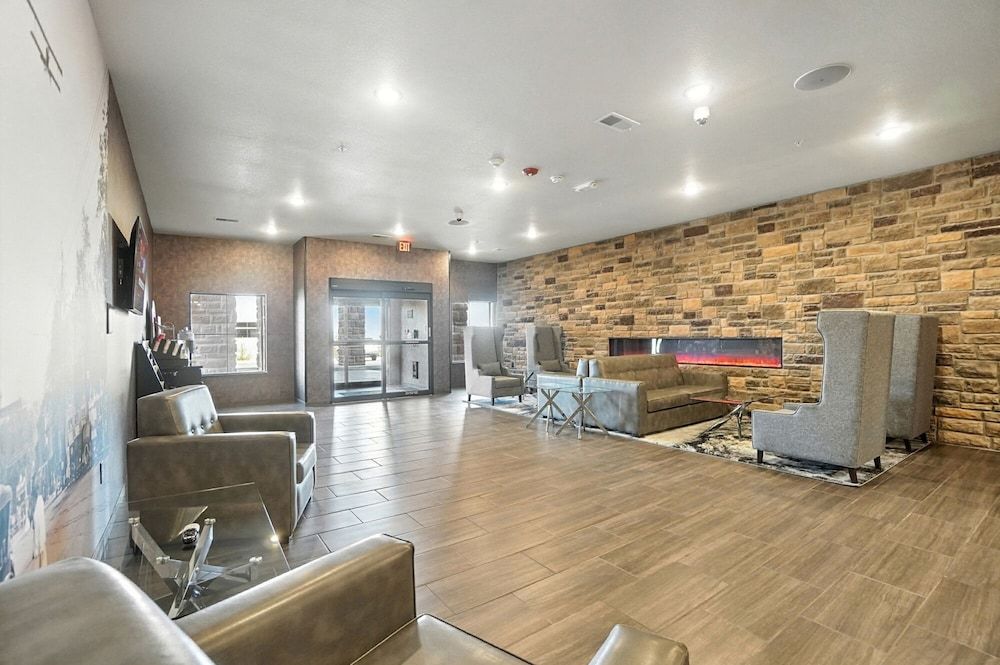 Cobblestone Hotel & Suites-Bellefontaine 3