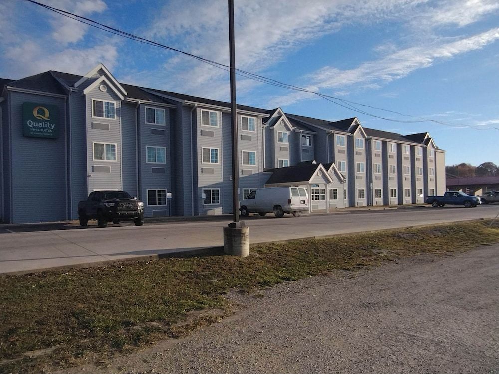 Quality Inn & Suites Caldwell I-77 2 estrellas en Caldwell