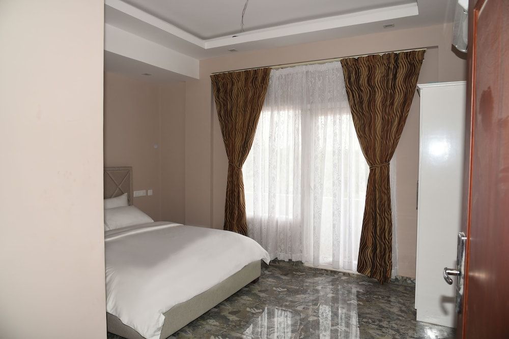 Hotel Reech 3