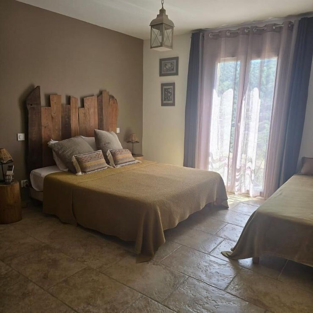 DOMAINE U BUGNU 2