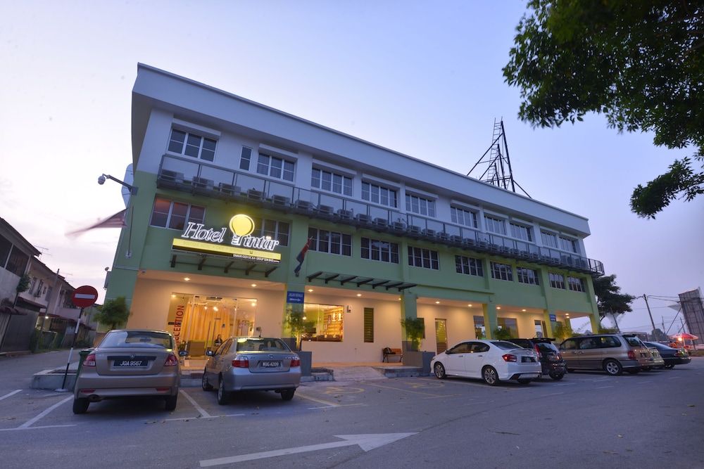Hotel Pintar -1 estrellas en Parit Raja