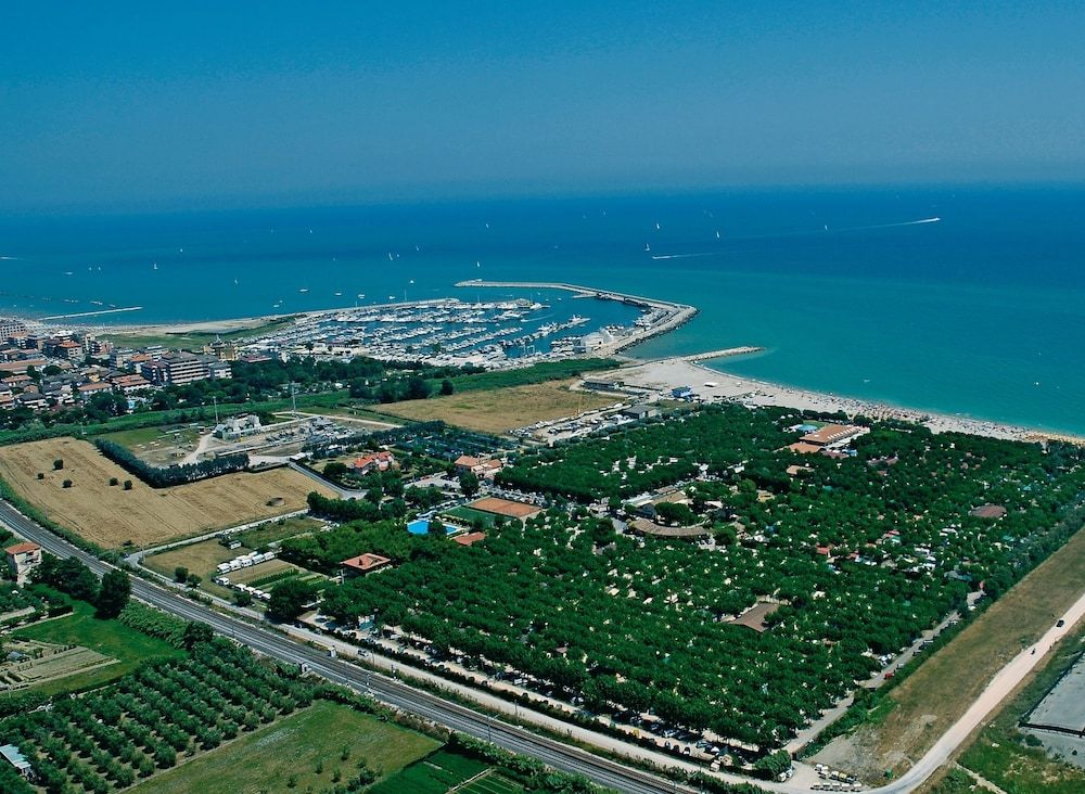 Centro Vacanze Camping Spinnaker -1 estrelas em Marina Palmense