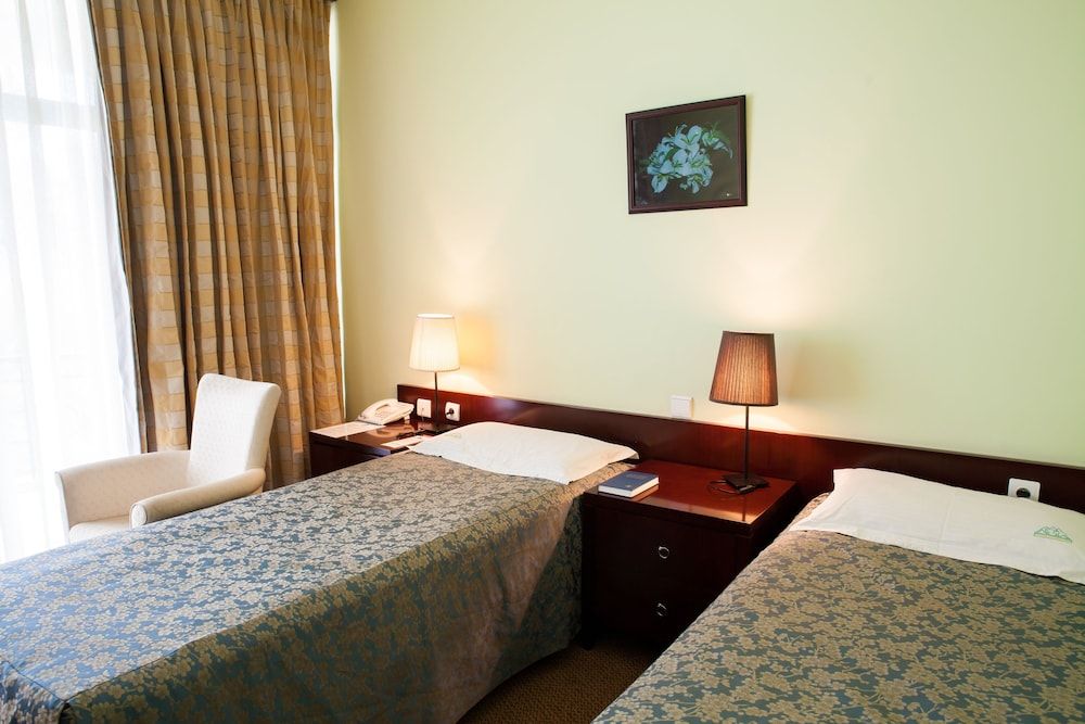 Gorillas Lake Kivu Hotel 3